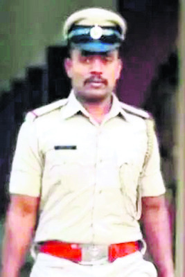 లారీ ఢీకొని ఎస్‌ఐ దుర్మరణం 2