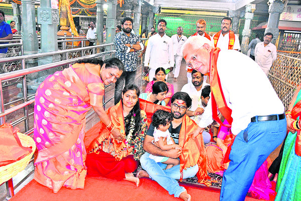 మామూళ్ల మత్తు1