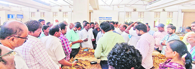 రైతు కంట కన్నీటి ఝరి..2
