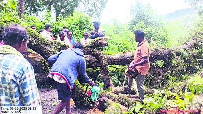 లోతట్టు ప్రాంతాలు జలమయం2