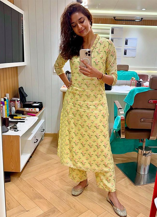 Actress Keerthy Suresh June Month Photos Viral4