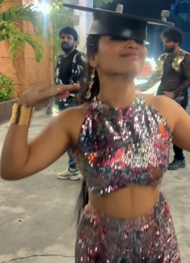 alekhya harika shared koyila song videoshoot photos12