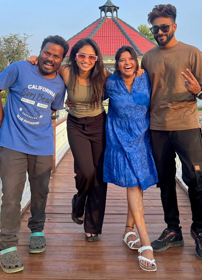 alekhya harika shared koyila song videoshoot photos5