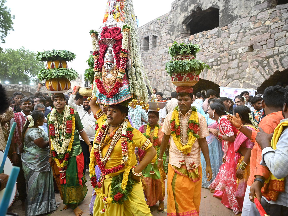 Golconda Bonalu 2025 Photos9