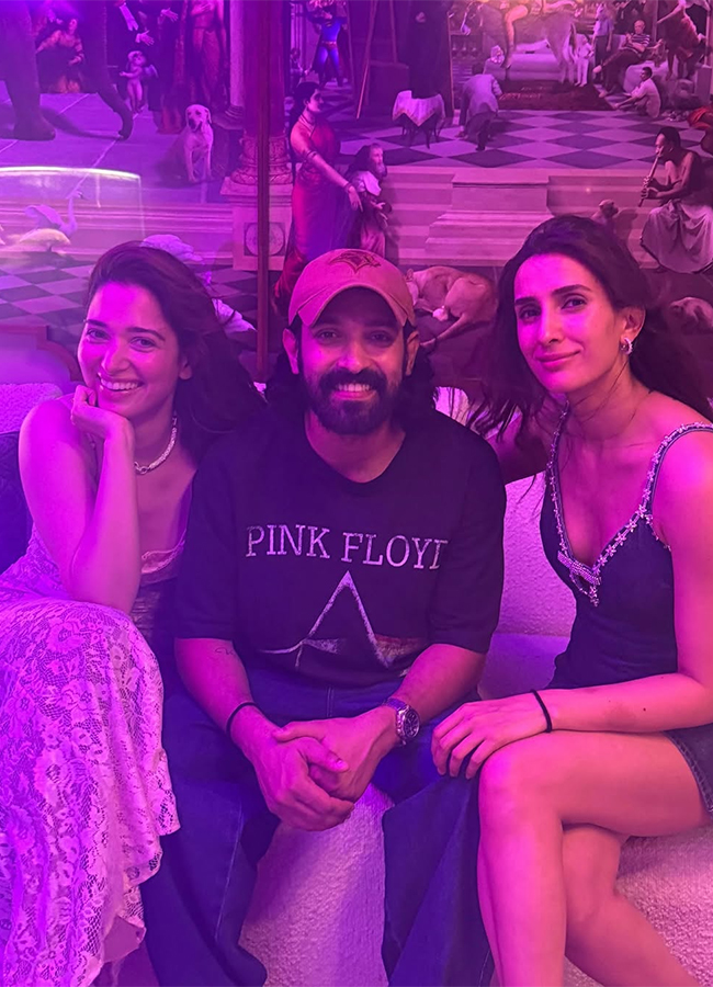 Inside Pragya Kapoor birthday bash Tamannaah Bhatia viral photos15