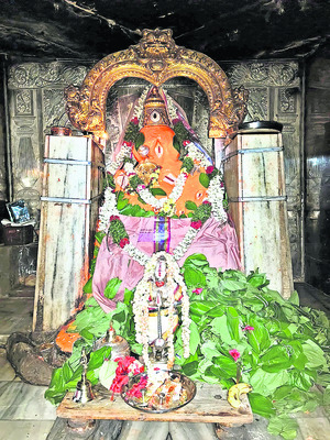 పోటెత్తిన భక్తులు
1