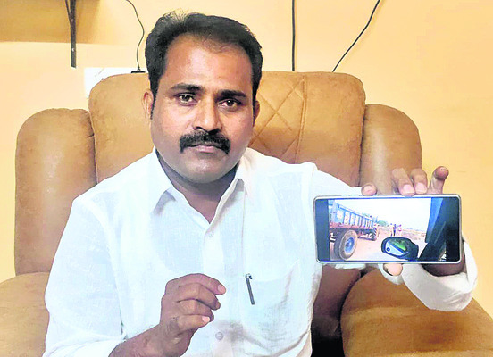 పోలీసులంటే గౌరవం ఉండాలి1