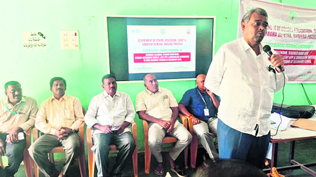 పొలంలో బయల్పడిన  వినాయక విగ్రహం  1