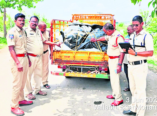 జేఎన్టీయూ నుంచి డాక్టరేట్
2