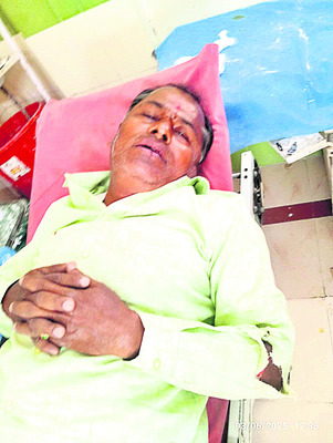 స్కూటీని ఢీకొట్టిన లారీ2