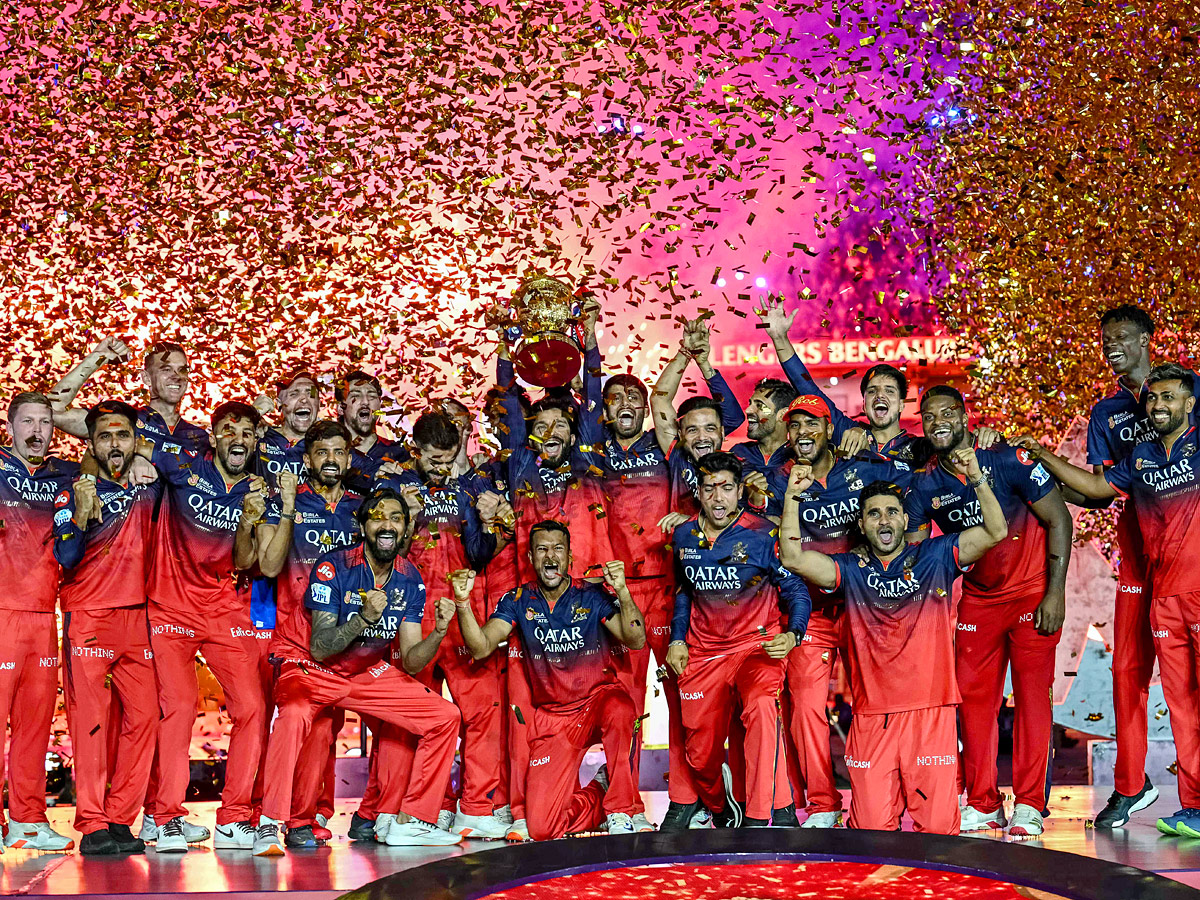 Kohli wins first IPL Title As RCB Beat Punjab Kings in final Photos1
