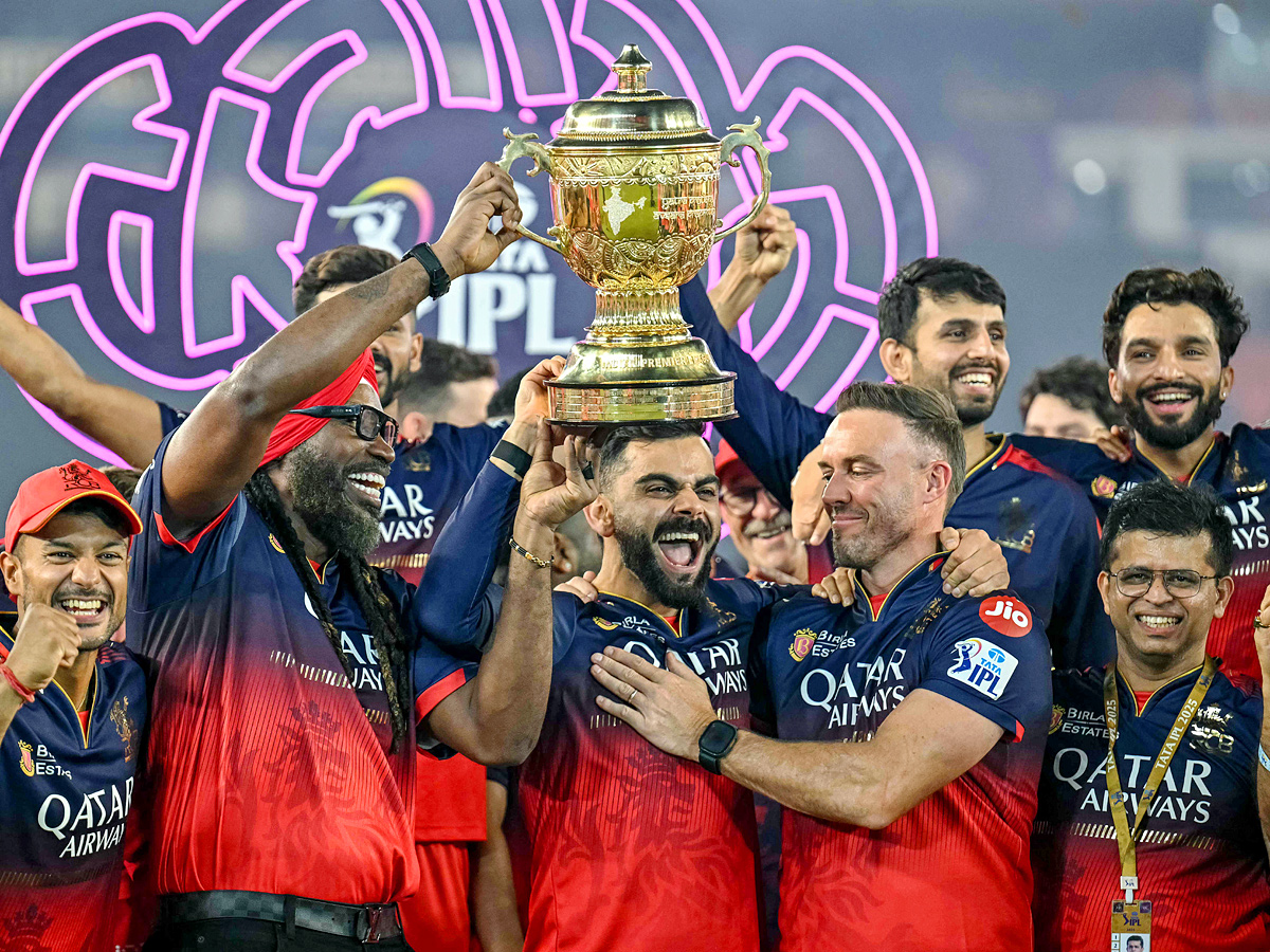 Kohli wins first IPL Title As RCB Beat Punjab Kings in final Photos5