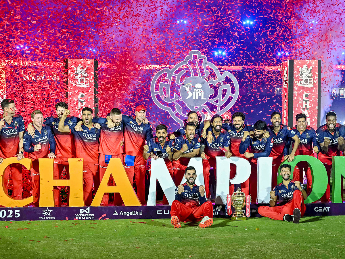 Kohli wins first IPL Title As RCB Beat Punjab Kings in final Photos7