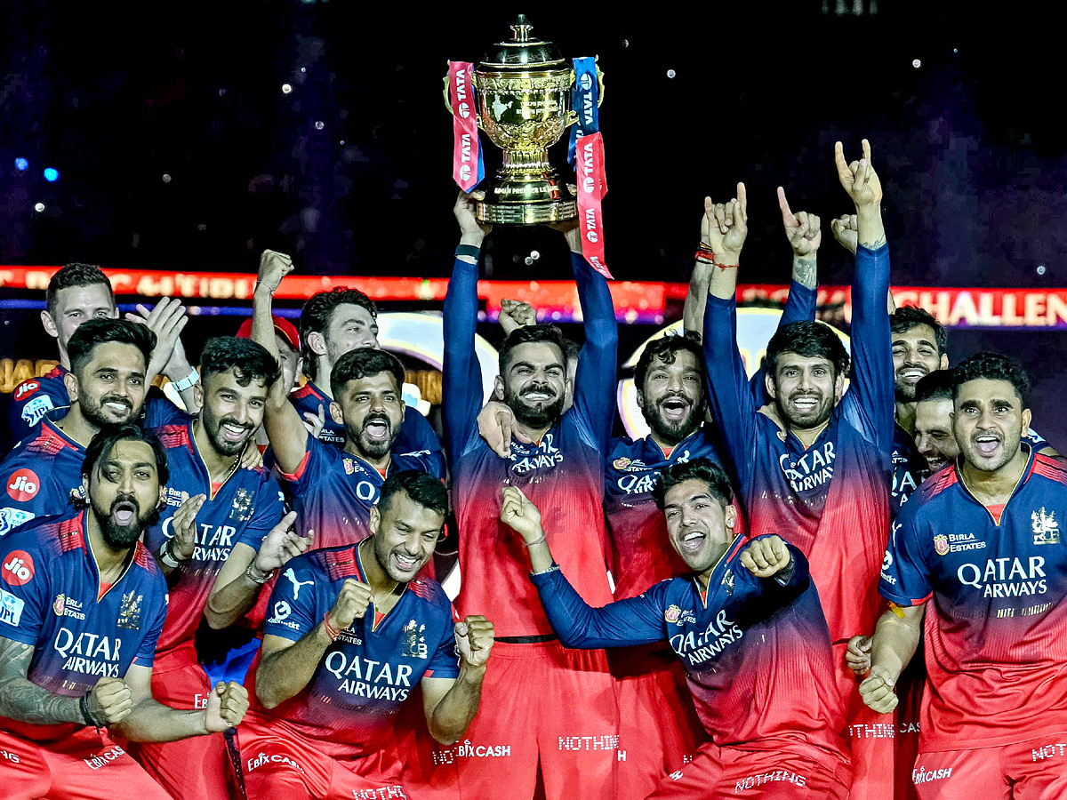 Kohli wins first IPL Title As RCB Beat Punjab Kings in final Photos11