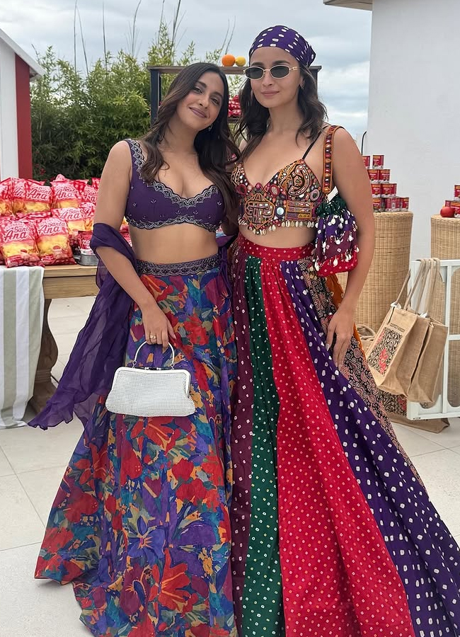Alia Bhatt at her best friend's wedding (photos)18