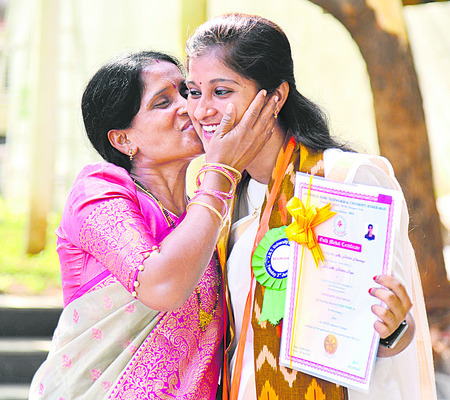 స్నాతకోత్సాహం 1
