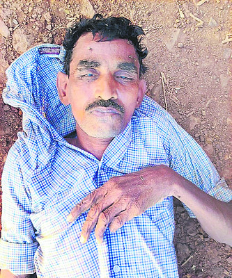 ఉపాధి పోయి.. ఊపిరి విడిచి..1