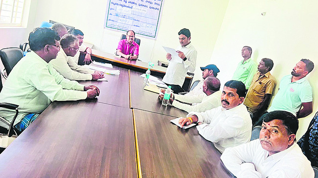 భూ సమస్యల పరిష్కారానికే రెవెన్యూ సదస్సులు 1