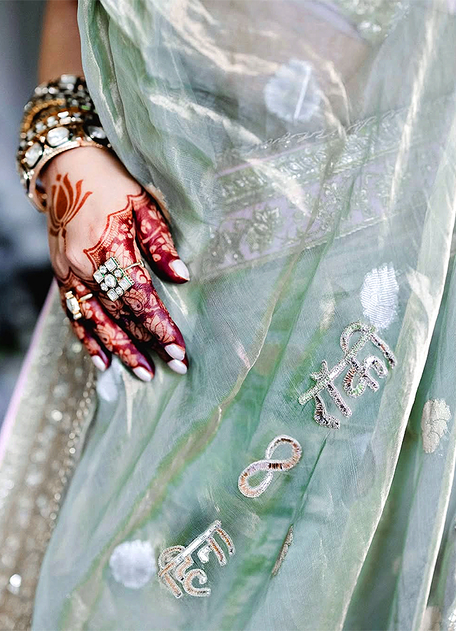 Hina Khan marries Rocky Jaiswal in an intimate ceremony amid cancer battle Photos17