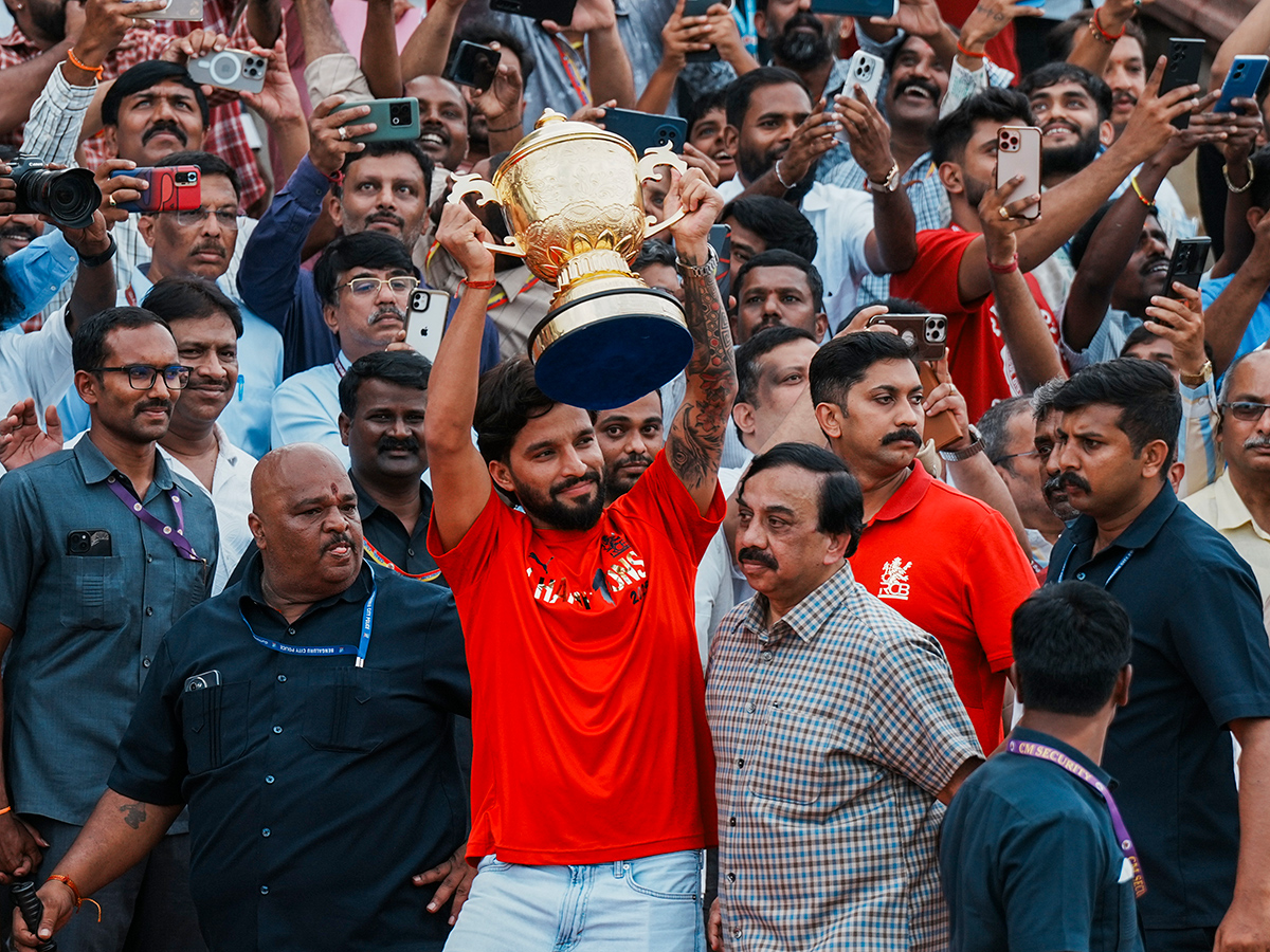 IPL 2025 winning Royal Challengers Bengaluru team felicitation ceremony at the Chinnaswamy Stadium11