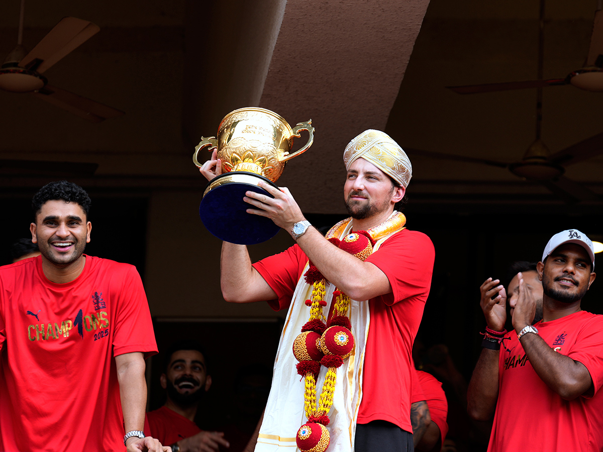 IPL 2025 winning Royal Challengers Bengaluru team felicitation ceremony at the Chinnaswamy Stadium14
