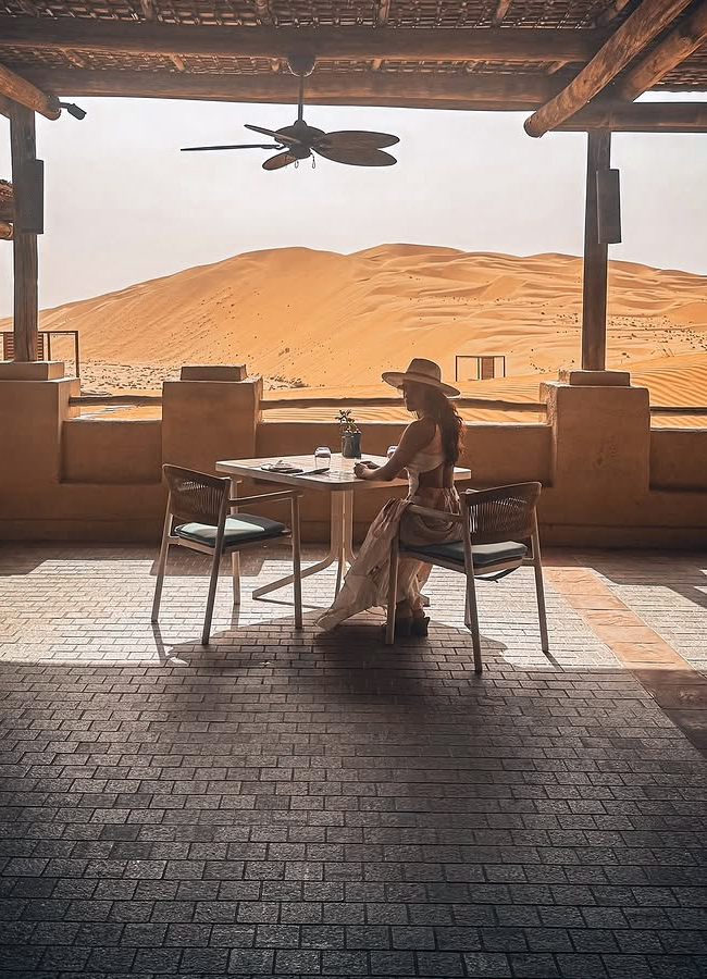 Samantha's Dubai tour viral photos get millions of likes3