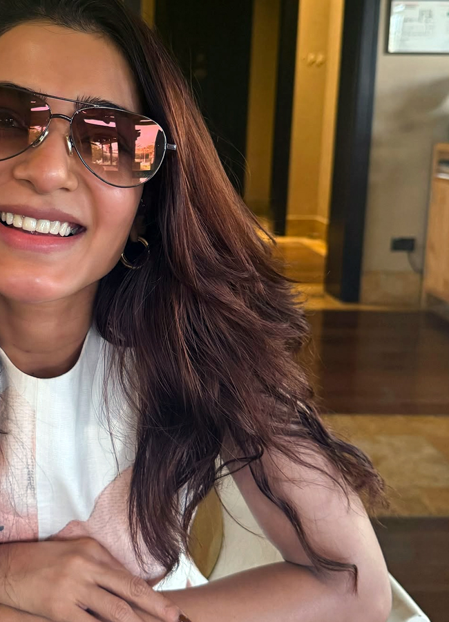 Samantha's Dubai tour viral photos get millions of likes7