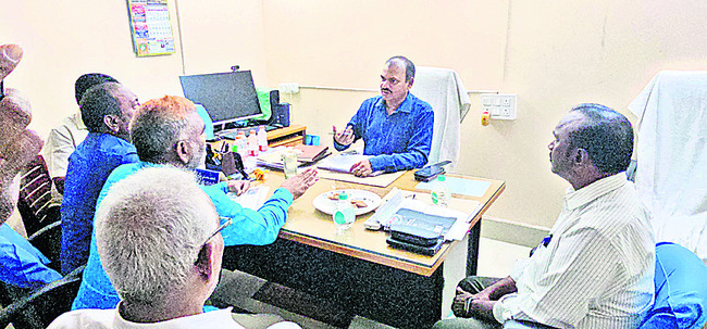 ఎవరేమంటారో చూద్దాం! 1