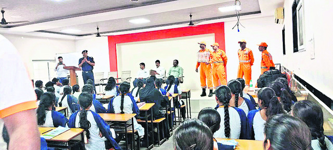 మోడీ పాలనలో  దేశం అభివృద్ధి2