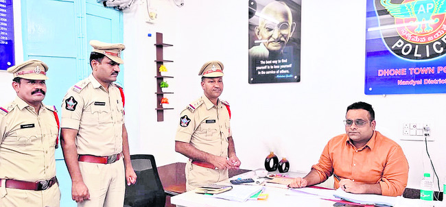 అసాంఘిక కార్యకలాపాలను ప్రోత్సహిస్తే చర్యలు 1