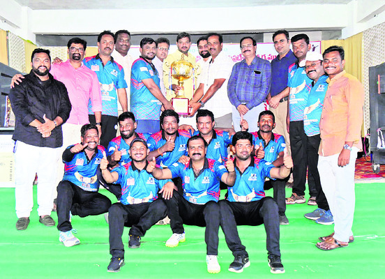 వేర్వేరు కేసుల్లో 16 మంది అరెస్టు 1