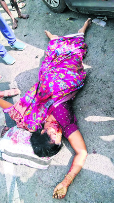 రోడ్డు ప్రమాదంలో ఉపాధ్యాయురాలి మృతి 3