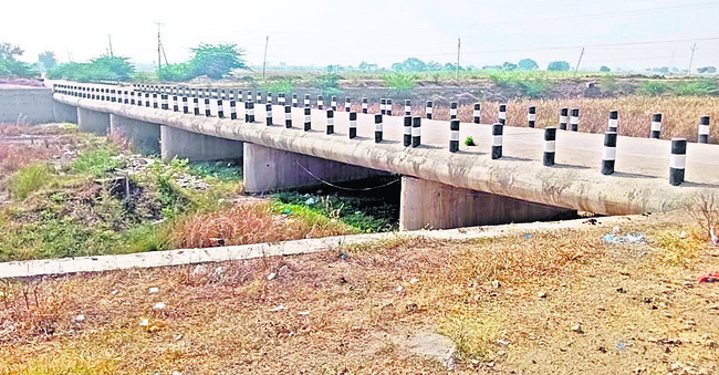 ‘దారి’న పడని ఏపీఆర్ఆర్పీ పనులు1