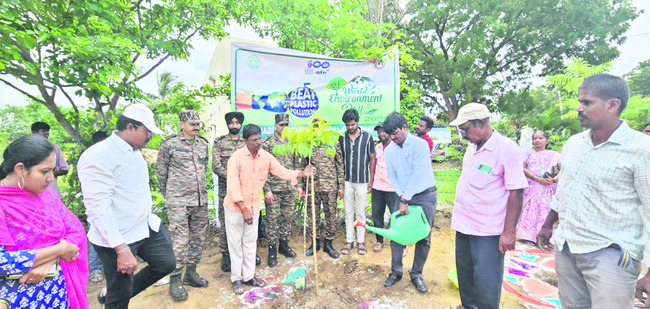 మొదటి రోజు ఒకే దరఖాస్తు
1