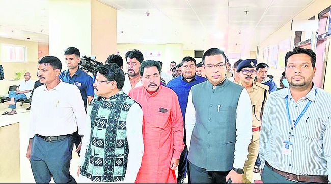 కారణమెవరు..?1