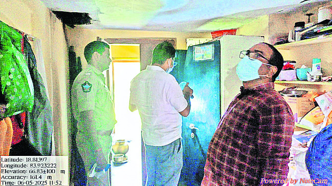 పాఠశాలల్లో కోవిడ్ నియమావళి అమలు 1