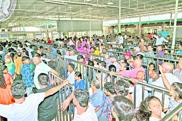 సిఫార్సుల దందా!1