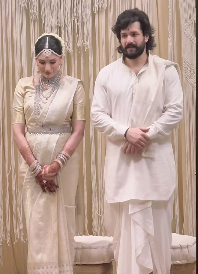 Akhil Akkineni and Zainab Ravdjee Wedding Pics7
