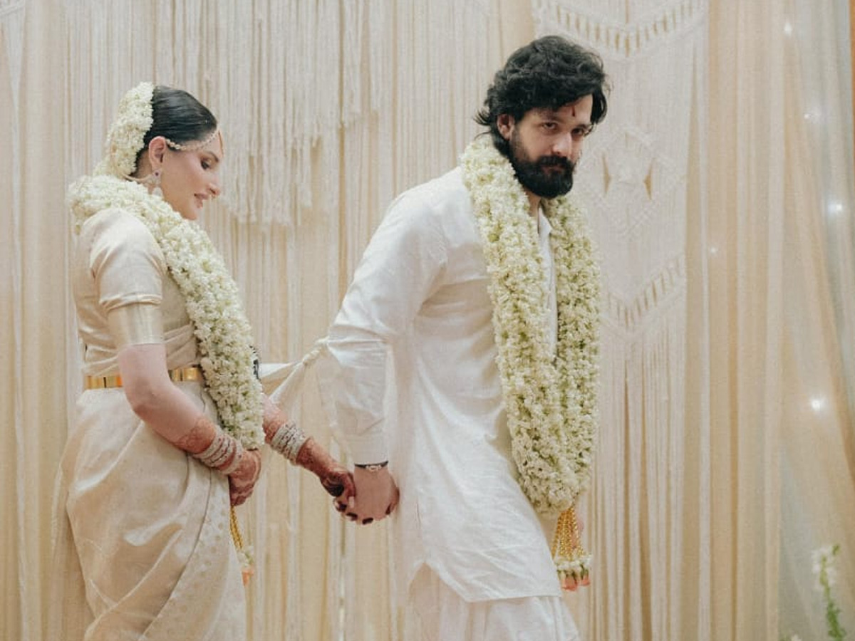 Akhil Akkineni and Zainab Ravdjee Wedding Pics3