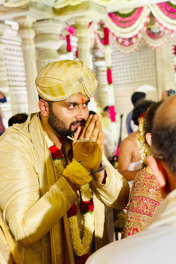 Senior Actress Sumalatha son Abhishek wedding Anniversary Photos3