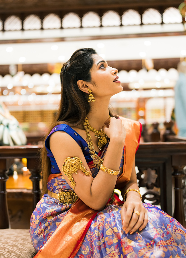 Telugu Bigg Boss Subhashree Rayaguru Engagement Pics Viral14
