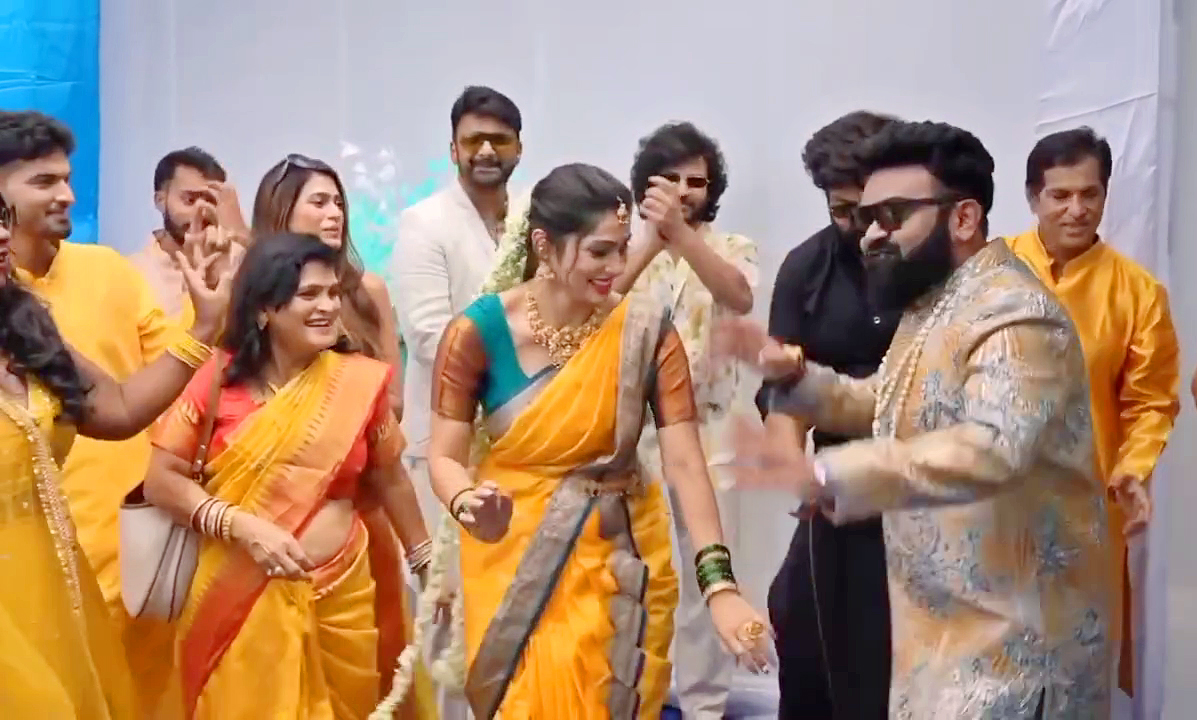 Telugu Bigg Boss Subhashree Rayaguru Engagement Pics Viral17
