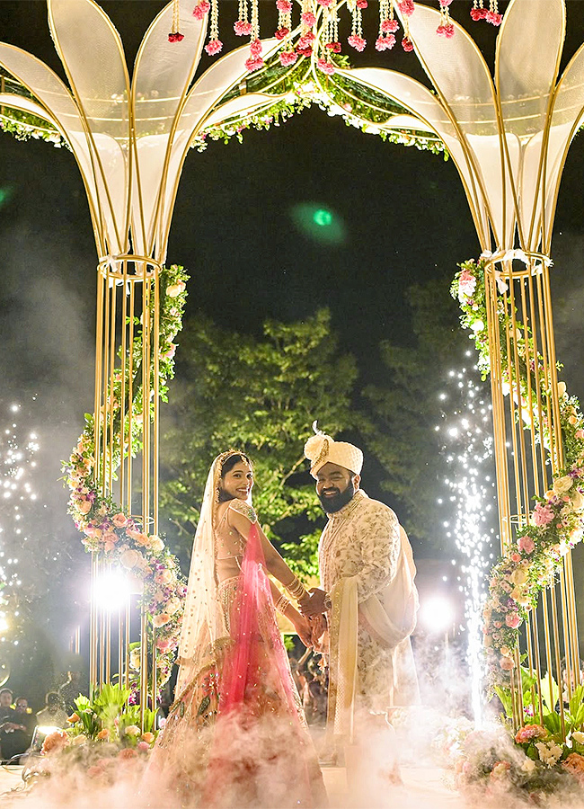 Telugu Bigg Boss Subhashree Rayaguru Engagement Pics Viral2