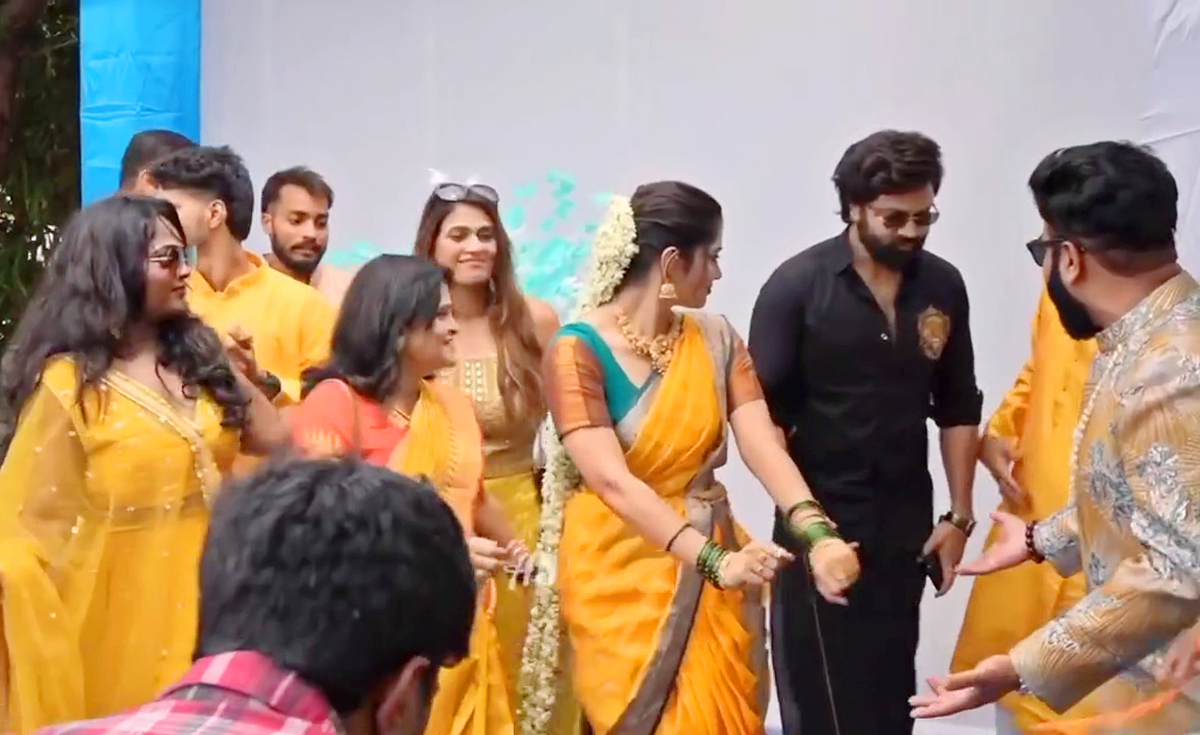 Telugu Bigg Boss Subhashree Rayaguru Engagement Pics Viral7