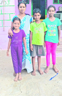 ఆ.. 40లో ఉన్నదెవరు? 1