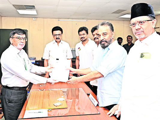 ● నామినేషన్ల దాఖలు ● ఏకగ్రీవమైనట్టే 2