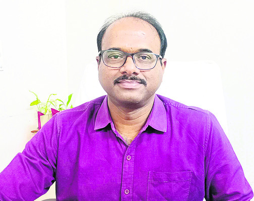 సిబ్బంది లేరు.. రసాయనాలు లేవు2