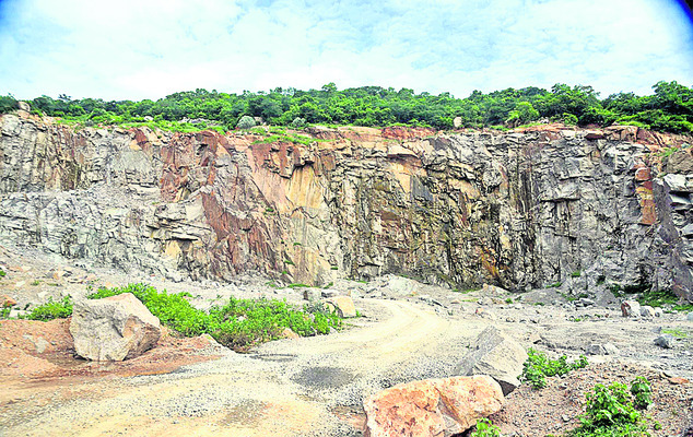 హద్దుల్లేని మైనింగ్1