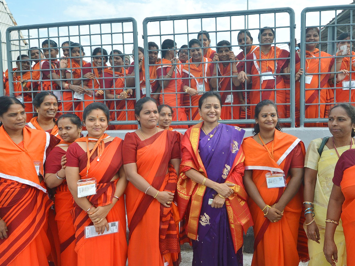 Anchor Suma, Rajiv Kanakala Visit Tirumala Photos10