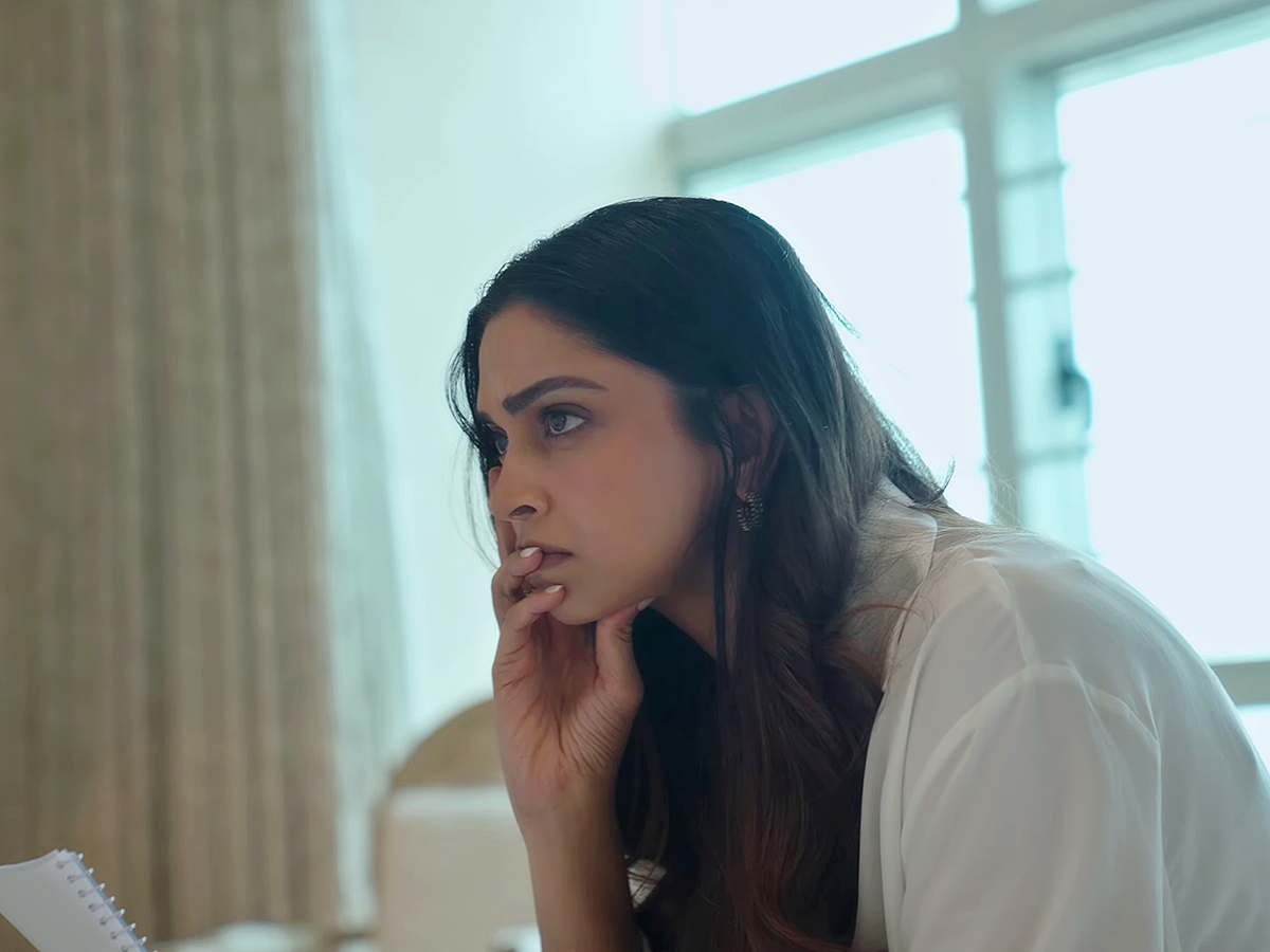 Deepika Padukone In Allu Arjun And Atlee AA26 Movie Glimpse Stills Viral15